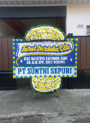Papan Bunga Duka di Pengantungan