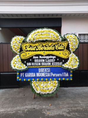 Papan Bunga Duka di Pengantungan