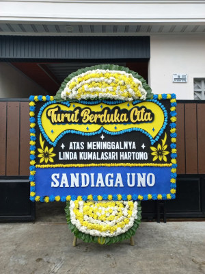 Papan Bunga Duka di Pengantungan